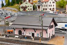 1/87 STATION LAVIN