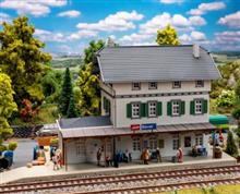 1/87 STATION BEVER