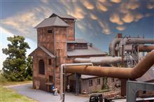 1/87 GEBLÄSEHALLE MIT ROHRLEITUNGEN