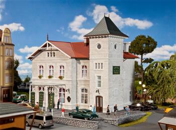 1/87 HOTEL WITH GOURMET RESTAURANT