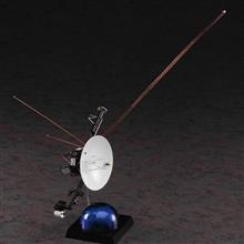 1/48 UNMANNED VOYAGER W/MISSION EMBLEM PATCH (04/25) *