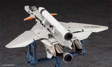 1/72 VF-11B THUNDERBOLT W/ROCKET BOOSTER MACROSS (08/25) *