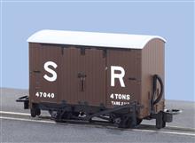 BOX VAN, SR LIVERY NO.47040