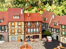 1/22,5 VAKWERKHUIS MET ETALAGE RELIÃ‹FMODEL