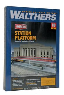 1/87 STATION PLATFORM 933-3391
